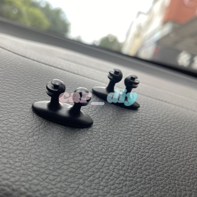 1 / 8 Pcs Klip Holder Kabel USB Headphone Multifungsi Warna Hitam Untuk Mobil