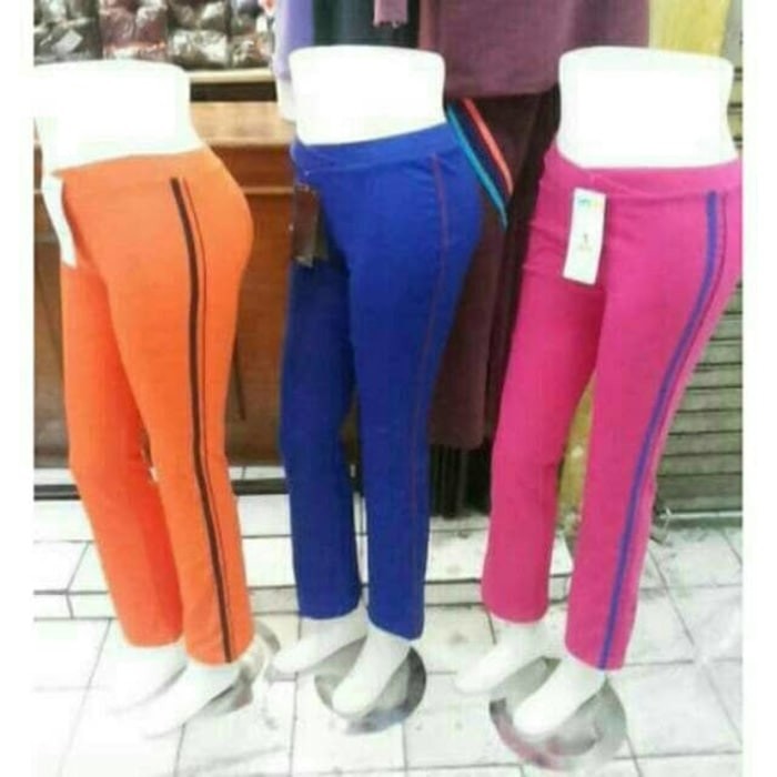  Celana  Olahraga  Wanita  celana  Senam Shopee  Indonesia