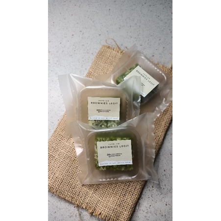 

Mini Matcha Brownie