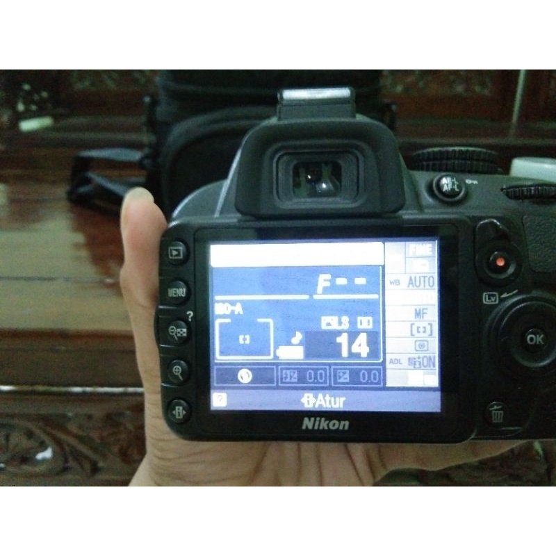 Kamera DSLR Nikon D3100 Murah meriah like new