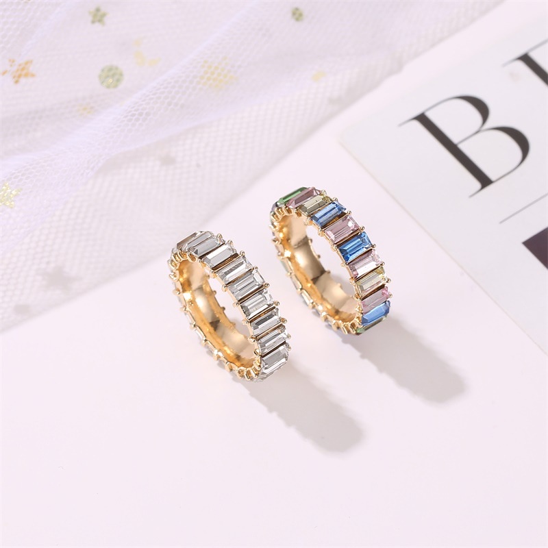 Cincin Kristal Berlian Bentuk Persegi Geometris Warna-Warni