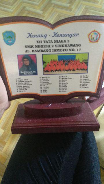 Plakat Vandel Kayu Murah Minimalis
