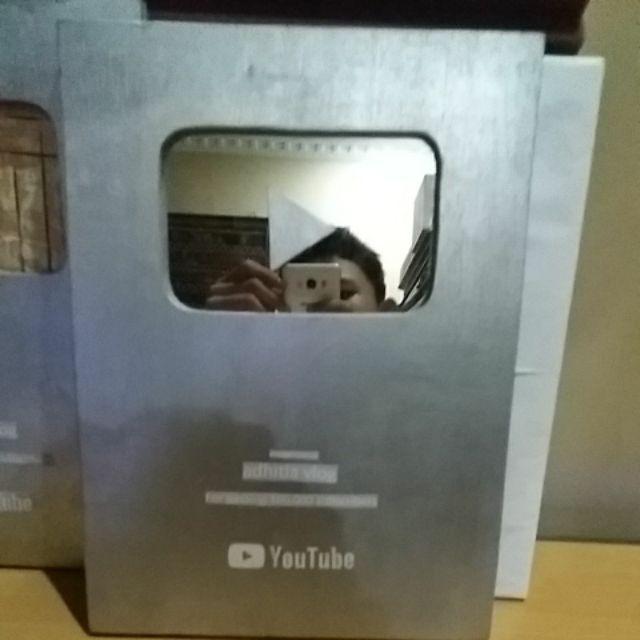 Silver Play Button Youtube Dari Kayu