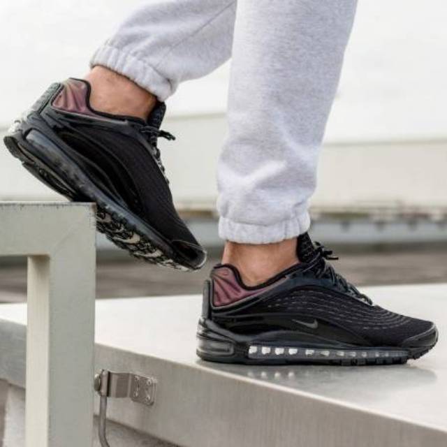 air max deluxe casual