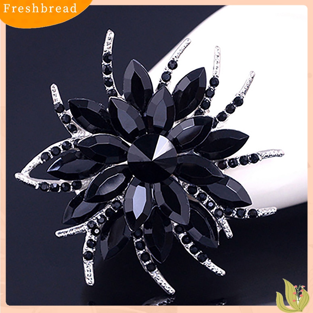 [ TERLARIS]Wedding Bridal Large Flower Shiny Rhinestone Lady Scarf Brooch Pin Jewelry Decor