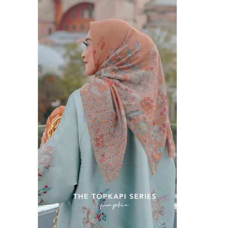 Buttonscarves Topkapi Pumpkin
