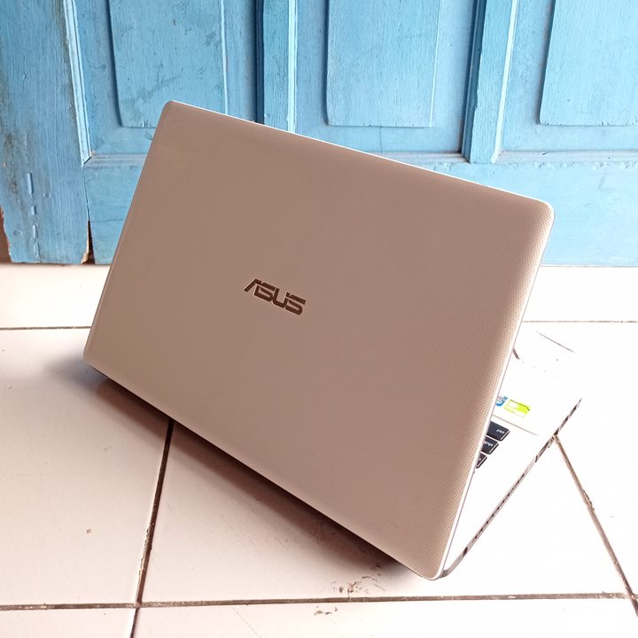 Asus A450L Intel Core i5 Gen 4 VGA Nvidia GeForce SSD 256GB RAM 8GB Laptop Second Gaming