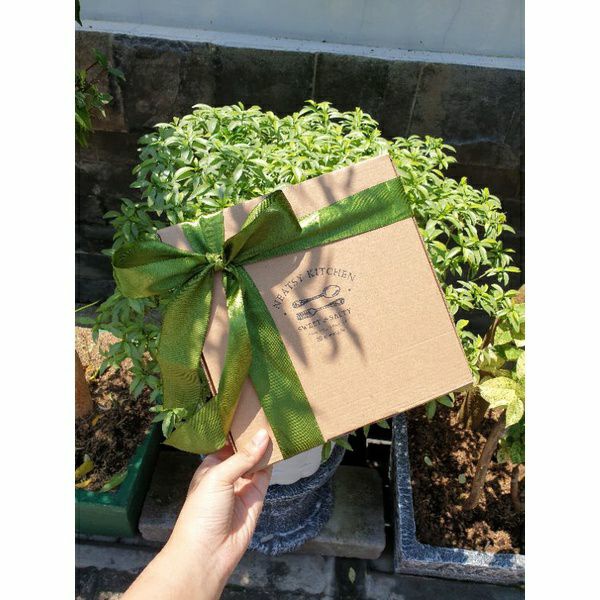 

Pasta with box By Neatsy Kitchen
