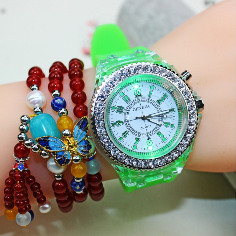 ✨jam tangan couple terbaru 2019Mode luminous jelly table  luminous LED jam  couple fossil