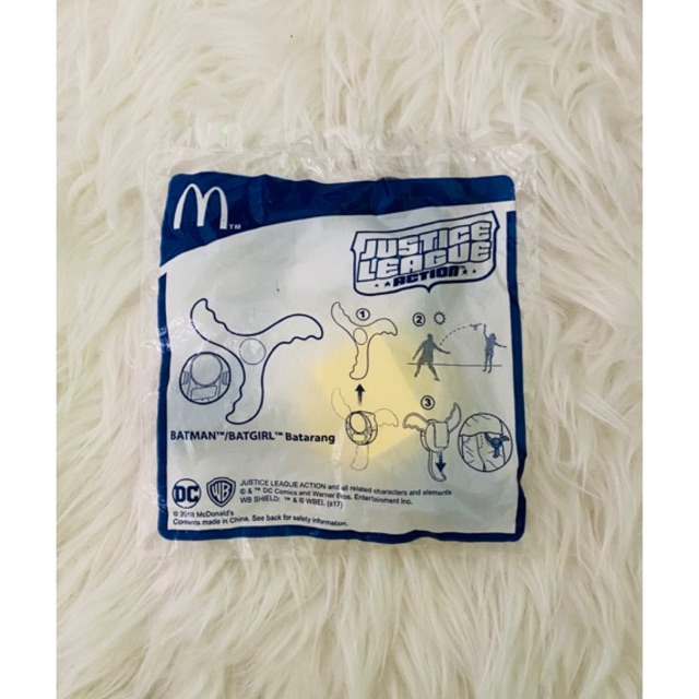 Mainan happy meal justice league