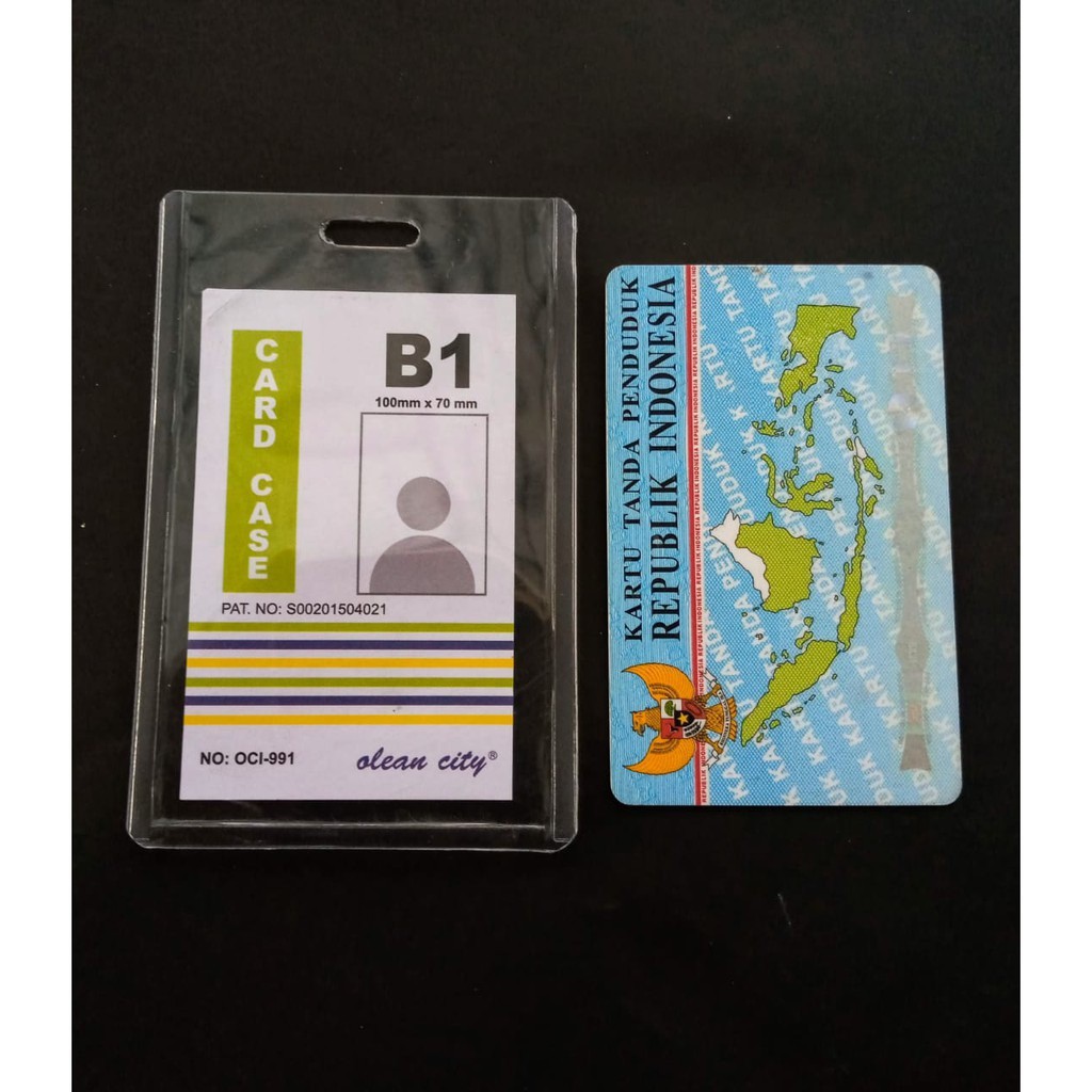 

PLASTIK MIKA ID CARD TEBAL OCI/BIG B1 100 X 70 MM TEMPAT KARTU NAMA | ALHAZEN_BS