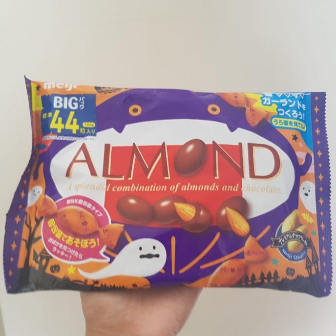 

Meiji Almond big halloween edition 184gr.