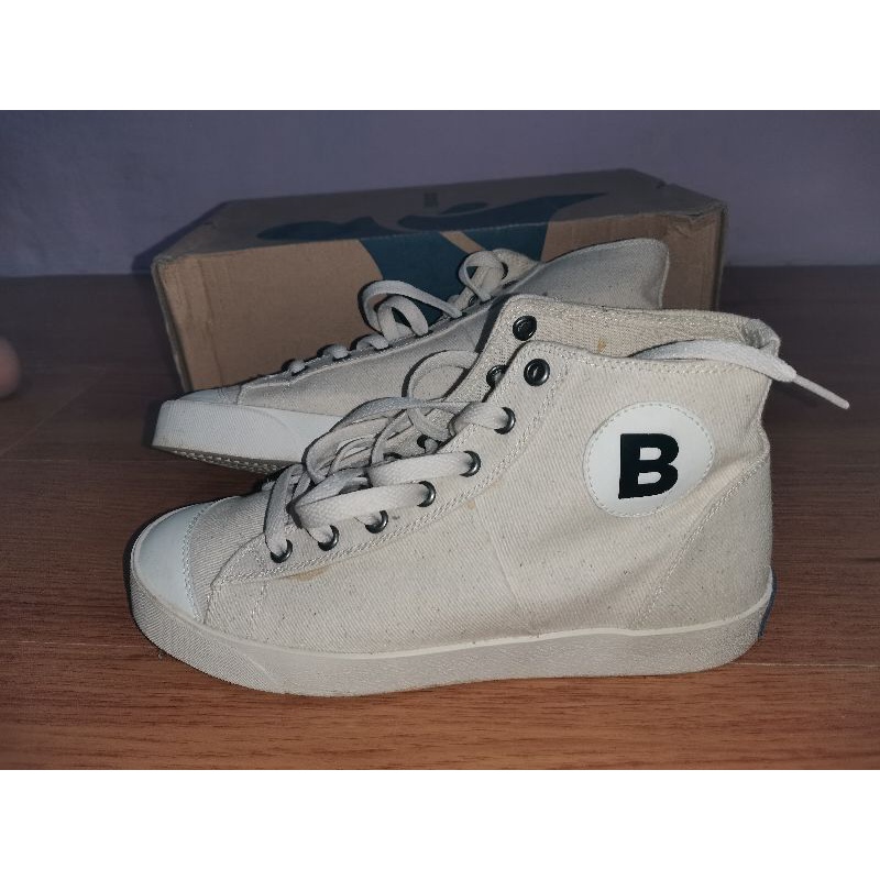 Sepatu Brodo vantage HI White Original (SECOND)