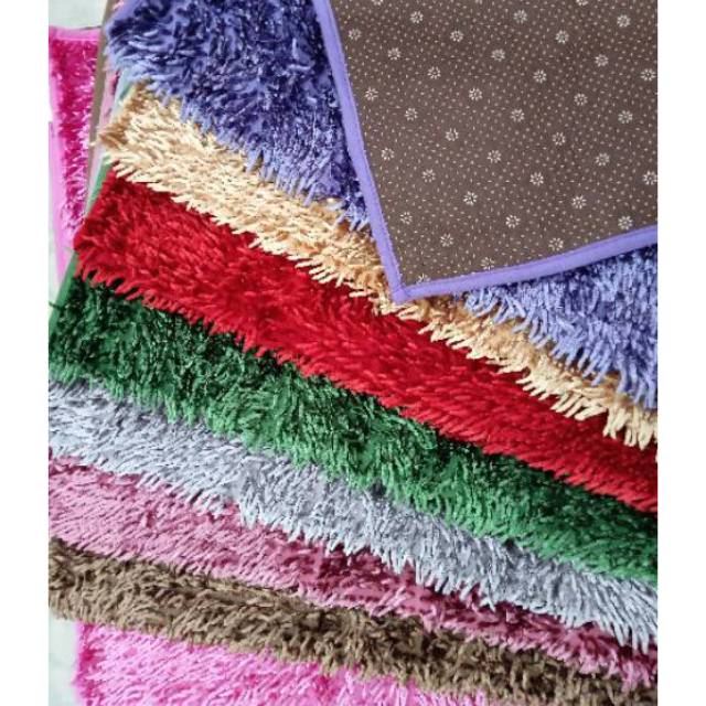 Karpet Glosy / Karpet Cendol / Karpet Microfiber 140x95cm