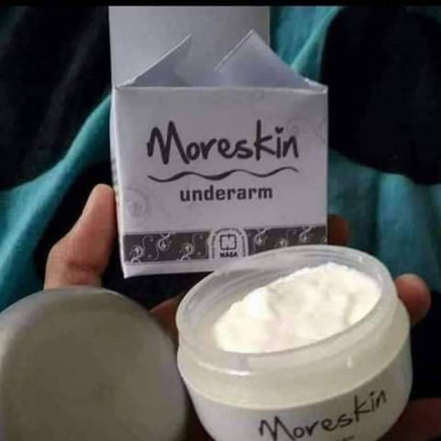 Moreskin underam memutihkan lipatan lipatan