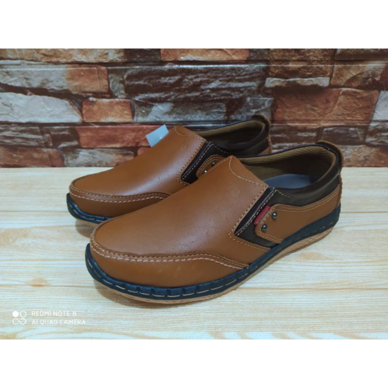 SEPATU KULIT PRIA