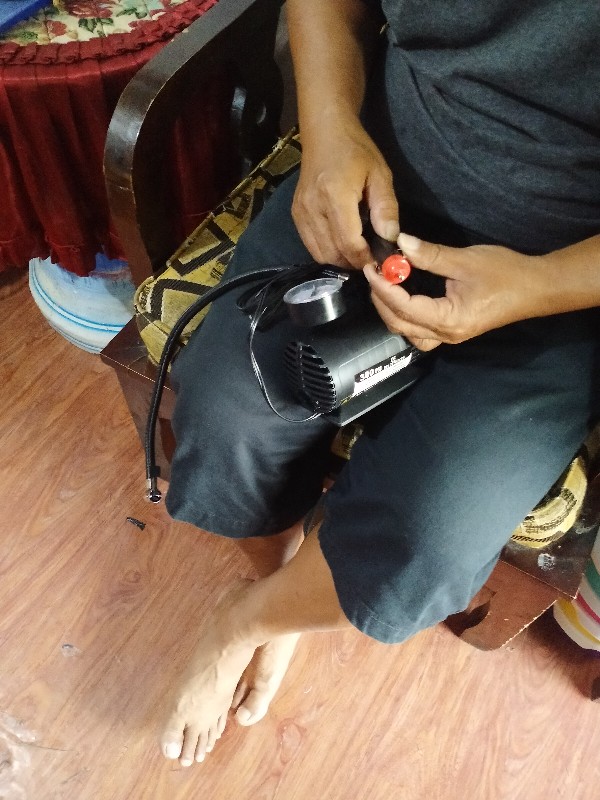 Kompresor Mini Angin Pompa Ban Mini Motor Dan Mobil Portable