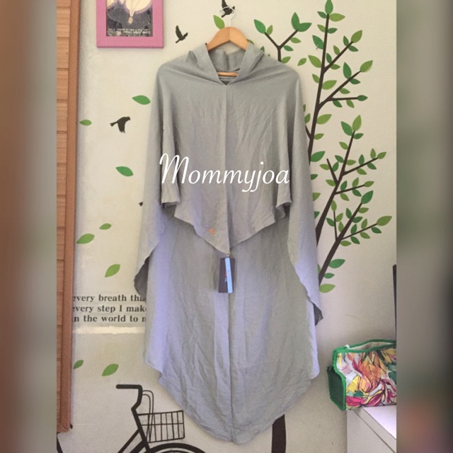 Lavenia khimar sisesa