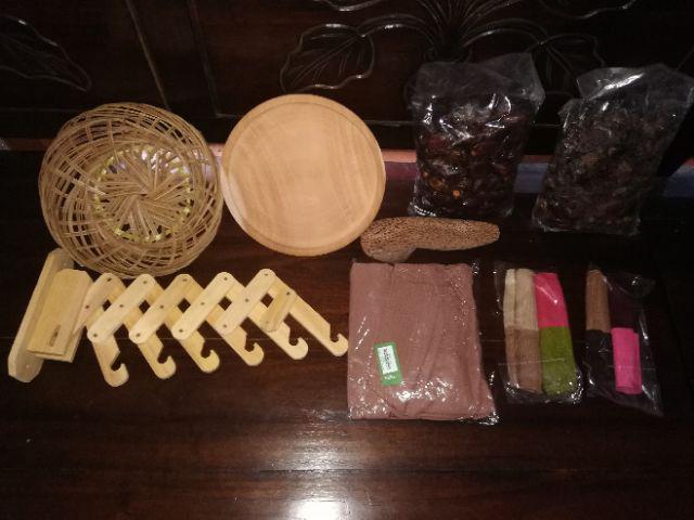 Dadalala Kapstok Gantungan Serbaguna Bahan Kayu Pinus