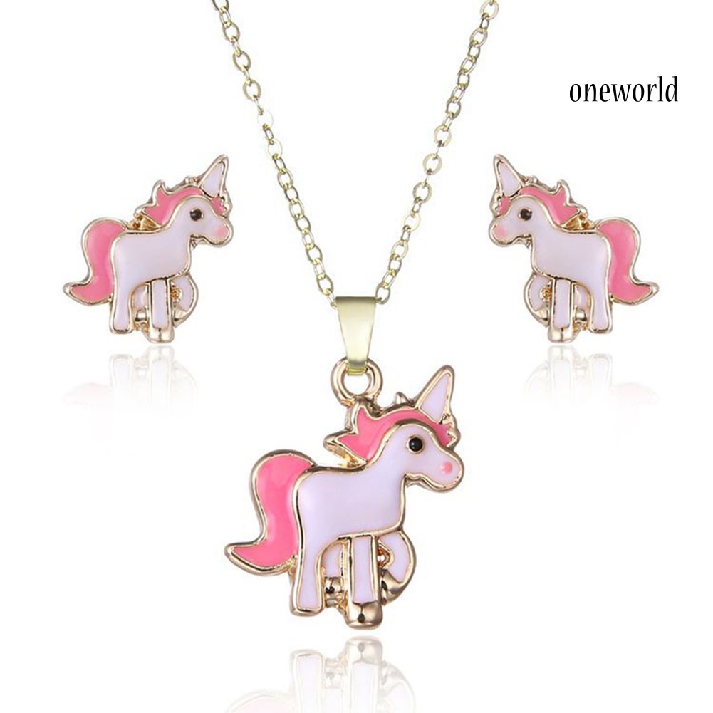 OW@ Women Fashion Alloy Oil Painting Pony Pendant Necklace Party Jewelry Accessory