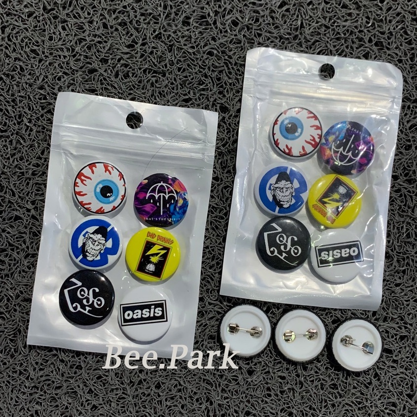 SATU SET PIN BUTTON KEREN GAMBAR BAND OASIS