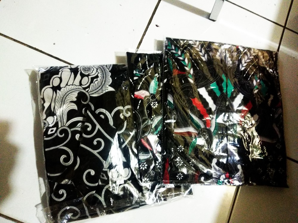 Batik Couple Untuk Keluarga Kemeja Ayah/gamis Bunda /gamis Anak/hem Anak Sarimbit Termurah!!