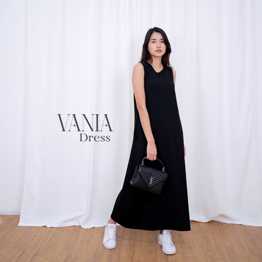 Pre-order: Vania Dress