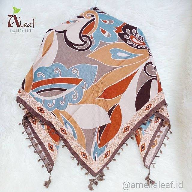 Jilbab Segi Empat Motif Tassel Tierack
