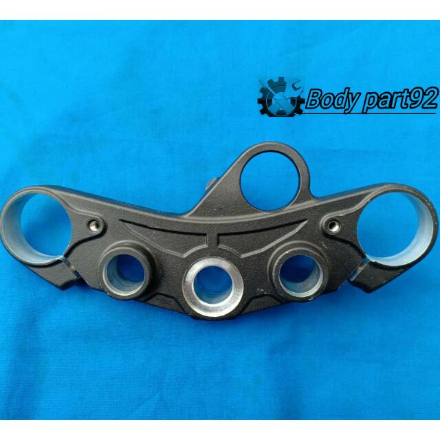 SEGITIGA ATAS YAMAHA MT25 ORIGINAL