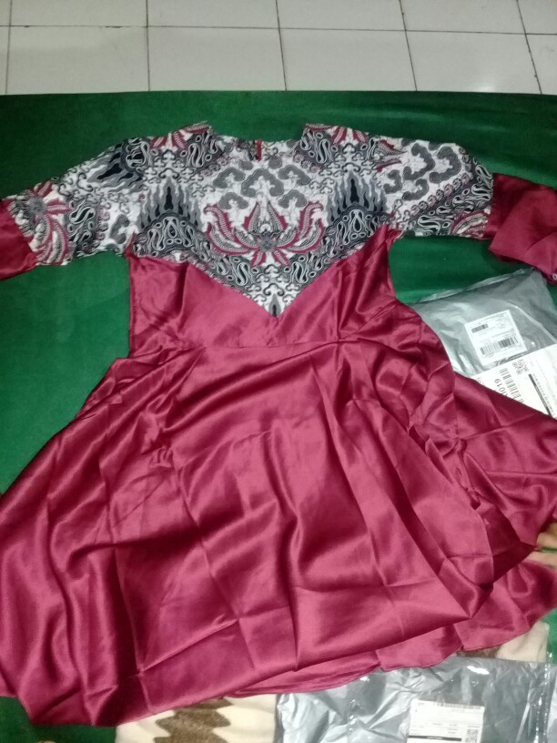 Batik Couple Terbaru Gamis Velvet