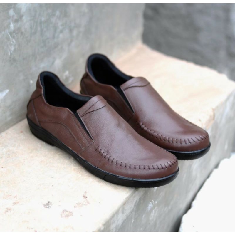 ZGZG Sepatu Kulit Pria Slip On Casual Pantofel Tanpa Tali Selop Kerja Kantor Formal