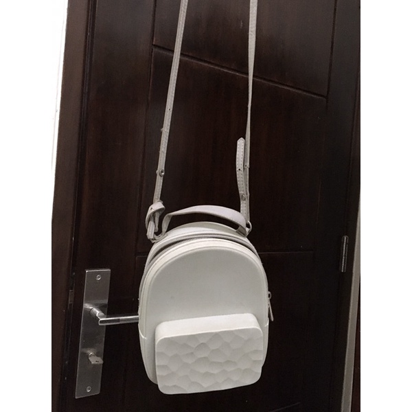 tas karet miniso preloved