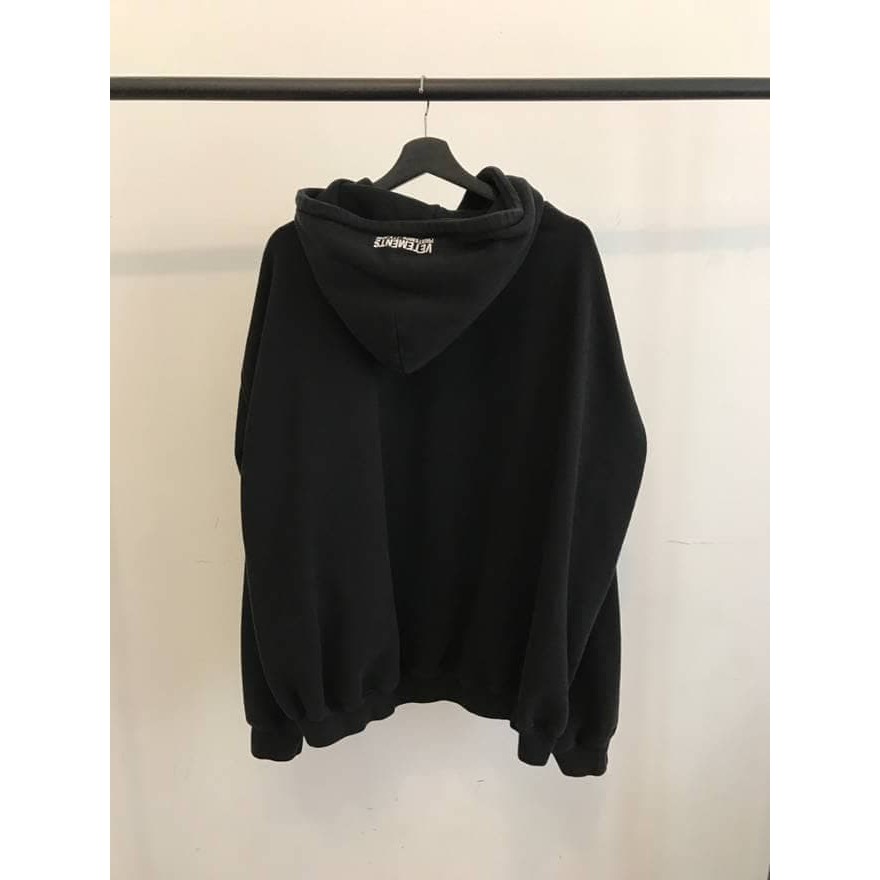 Premium Jaket Jumper Hoodie Vetements x Champion belakang