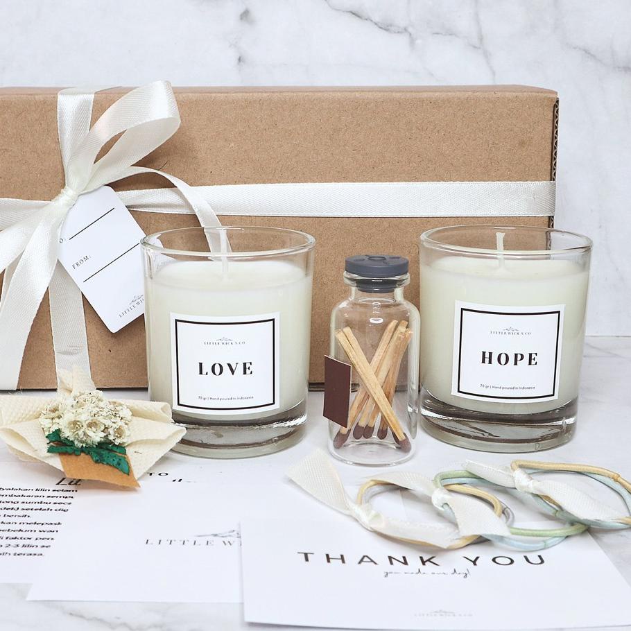 

➽ GIFT SET 70 GR // GIFT BOX // HADIAH KADO WISUDA SCENTED CANDLE // BY LITTLEWICKNCO ✈