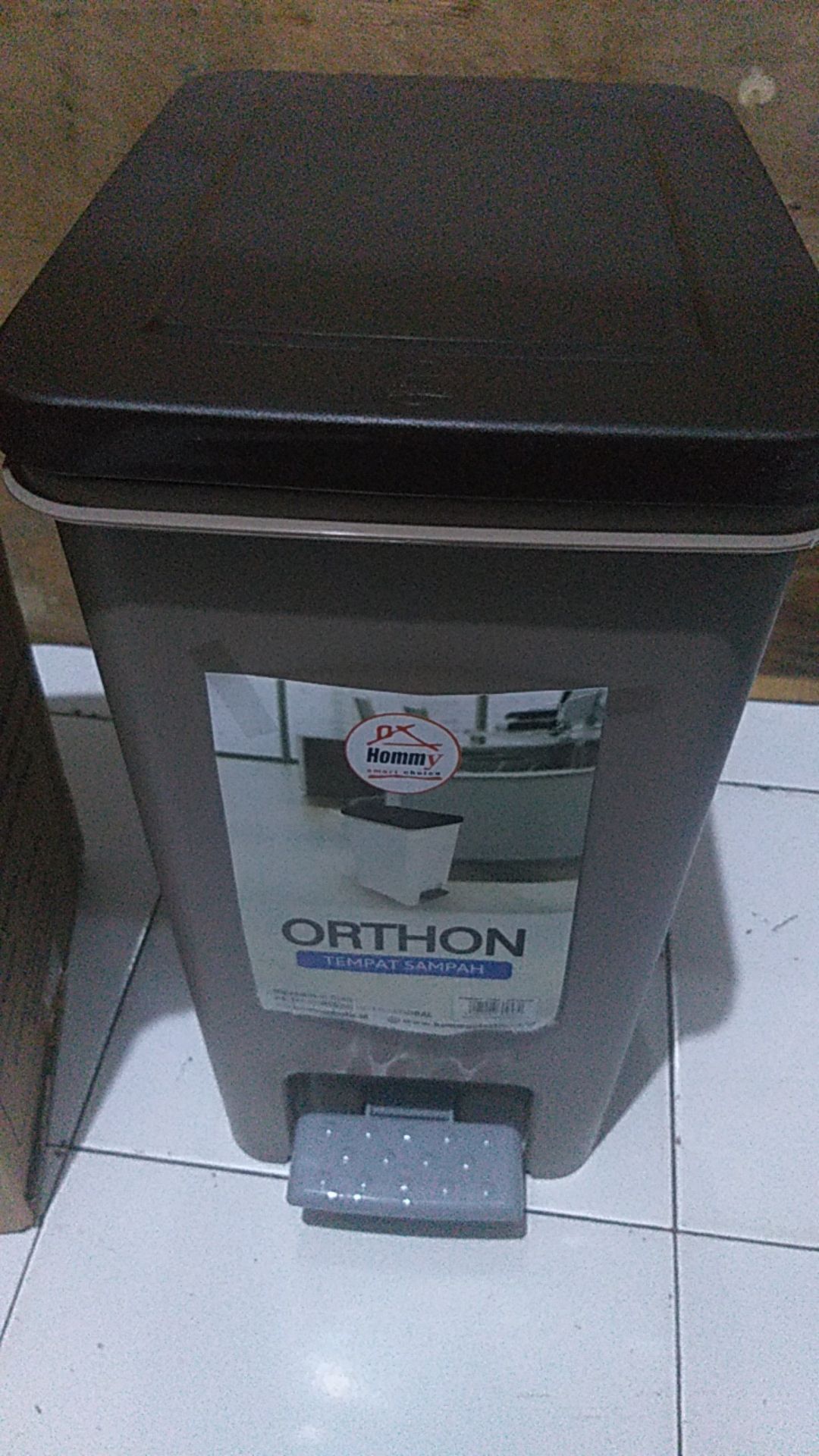 Tempat Sampah/tempat Sampah Injak/tempat Sampah Orthon/tempat Sampah 20liter/tempat Sampah Homy