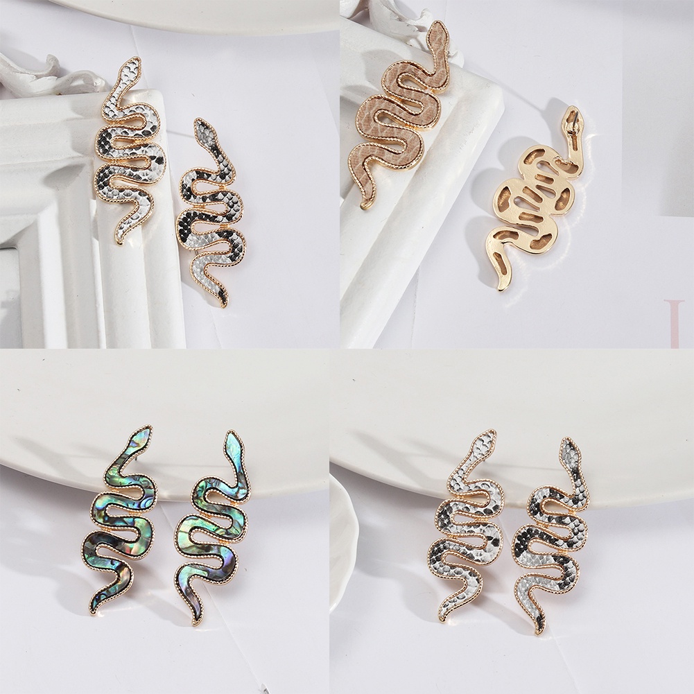 Anting Stud Bentuk Ular Bahan Alloy Gaya Punk Untuk Wanita