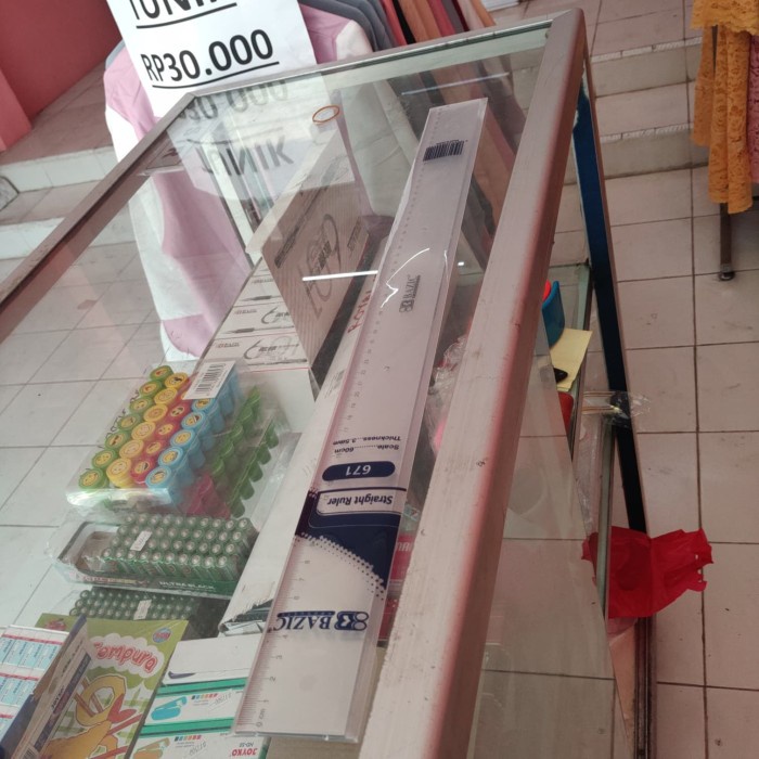 

Cantik Penggaris 60 Cm Panjang Besar Bazic Hemat