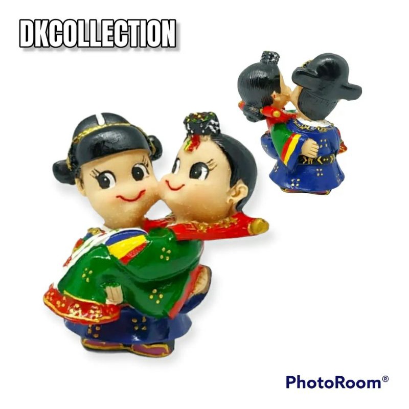Pajangan pasangan korea souvenir pajangan boneka korea merchandise boneka pasangan korea