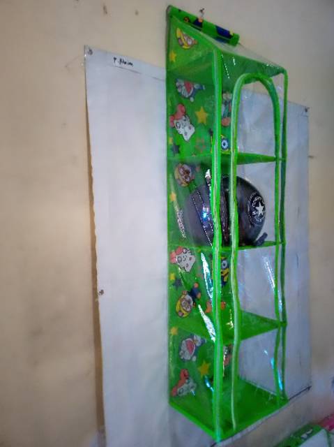 Rak helm gantung warna hijau model terbaru resleting samping dan depan