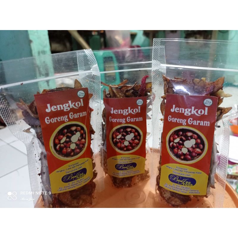 

kripik jengkol pedas benjes