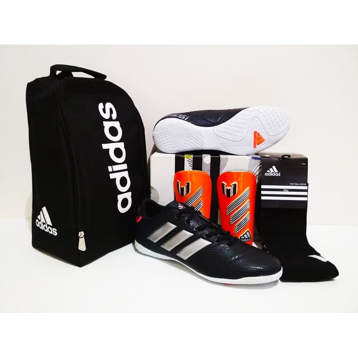 PAKET All In One SEPATU FUTSAL Grade Ori (Nemeziz Black White)