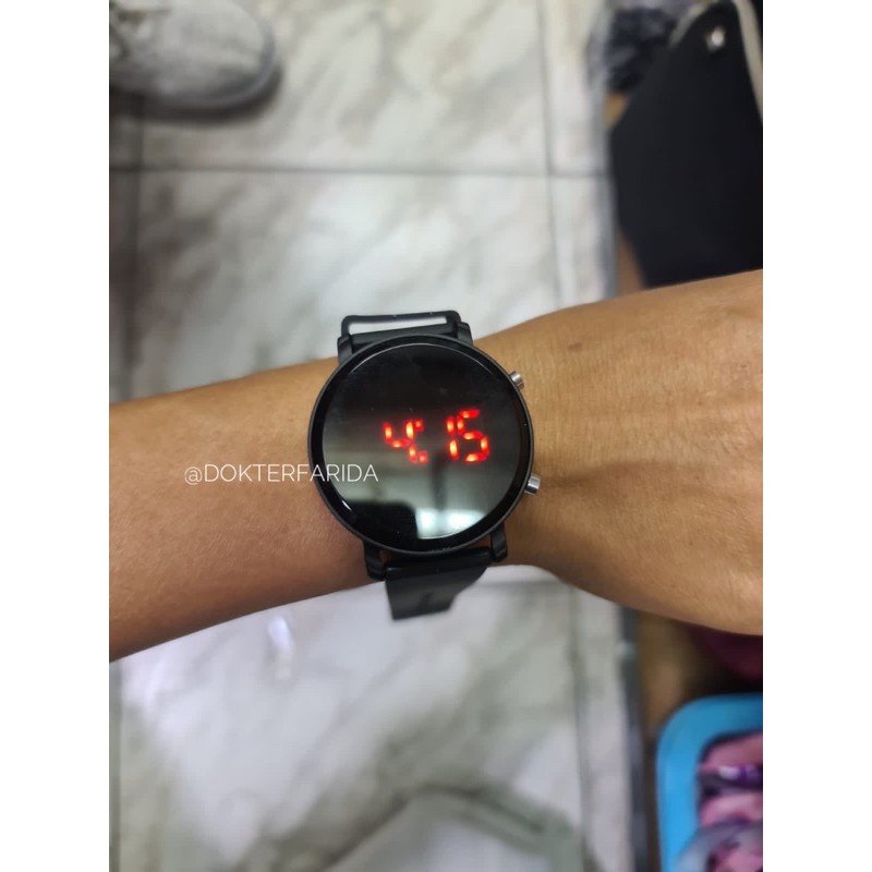 Jam LED Bangkok - tali karet