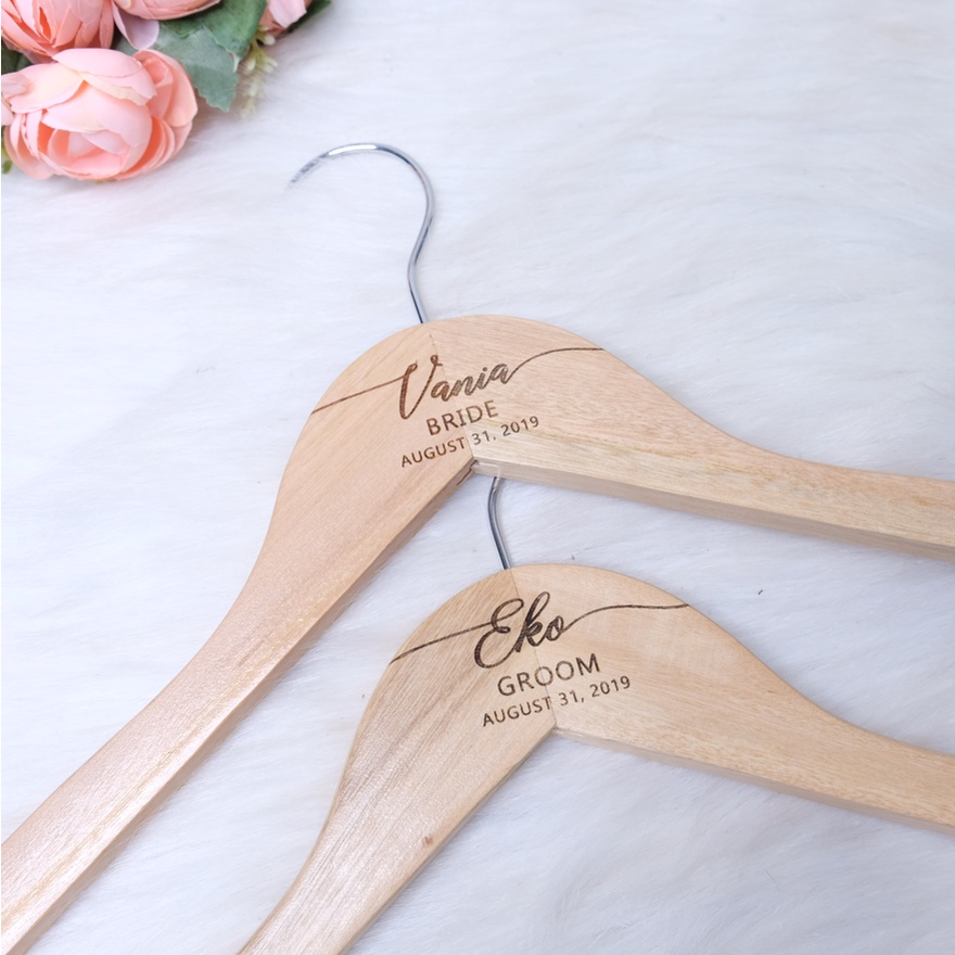 Wedding Hanger Natural Wood Foto Properti