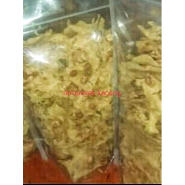 

rempeyek kacang kurnia