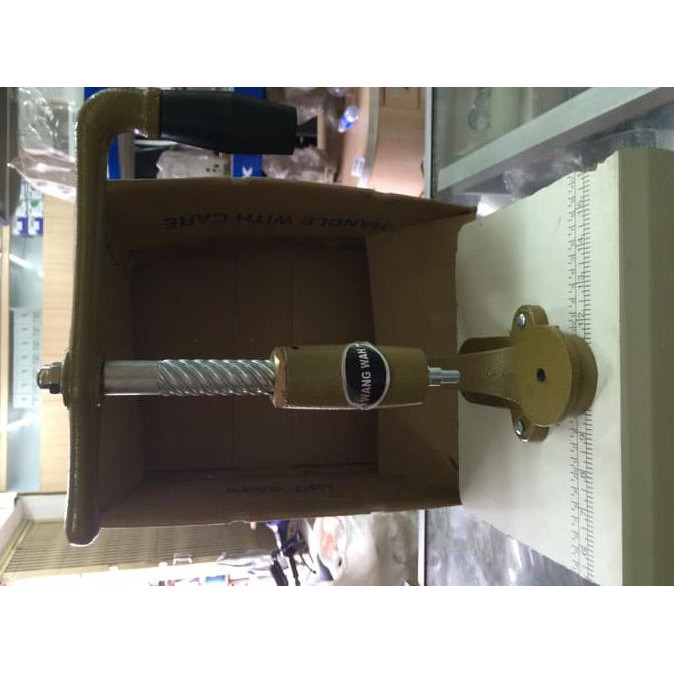 

Produk Unggulan Alat / Mesin Manual Press Kancing Wing Wah (Bungkus Kancing)