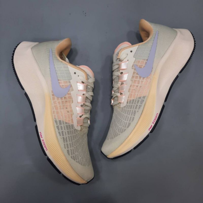 nike zoom pegasus 37 pale ivory