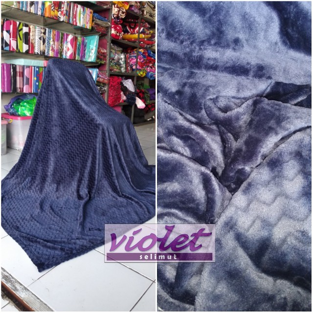 SELIMUT BULU EMBOSS DONGKER / SELIMUT EMBOS BIRU / SELIMUT POLOS / BACKGROUND FOTO / SELIMUT HOTEL