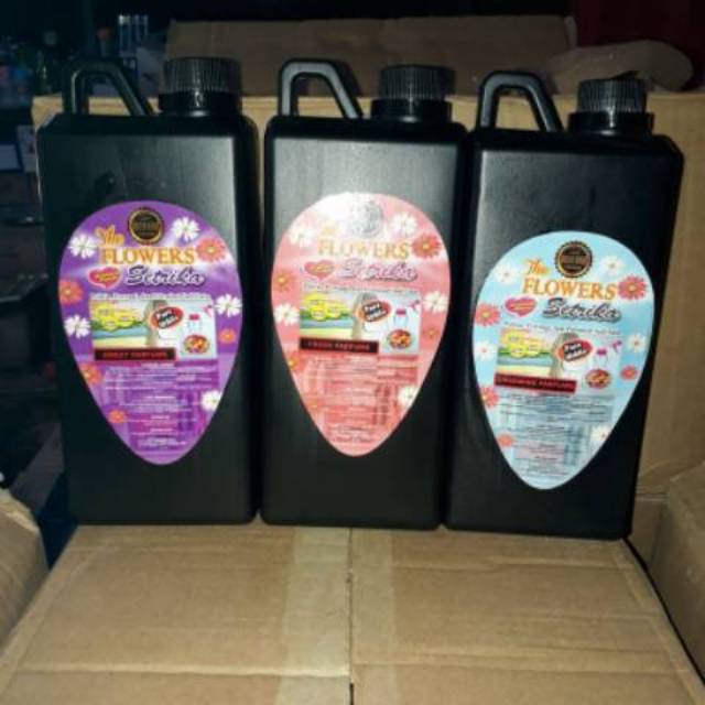 pengharum pakaian loundry cendana the Flowers setrika cair 900ml