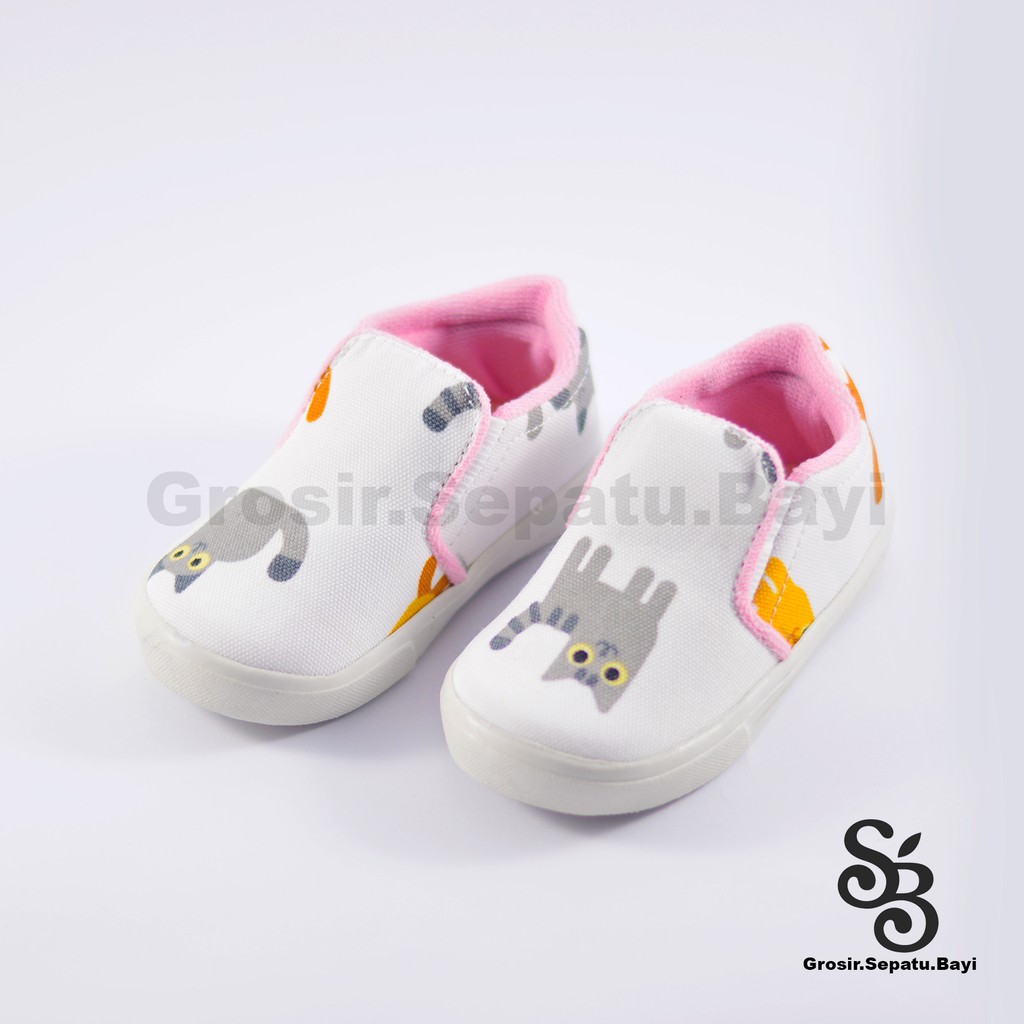 sepatu anak slip on motif kucing lucu murah