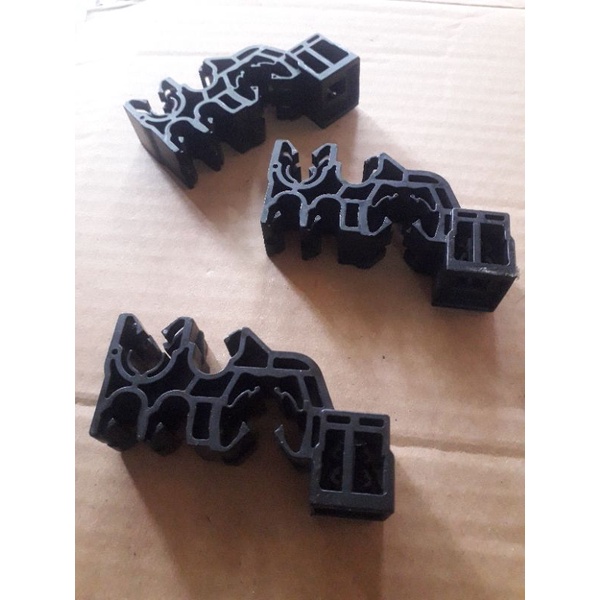 CLIP KABEL MOBIL UNIVERSAL